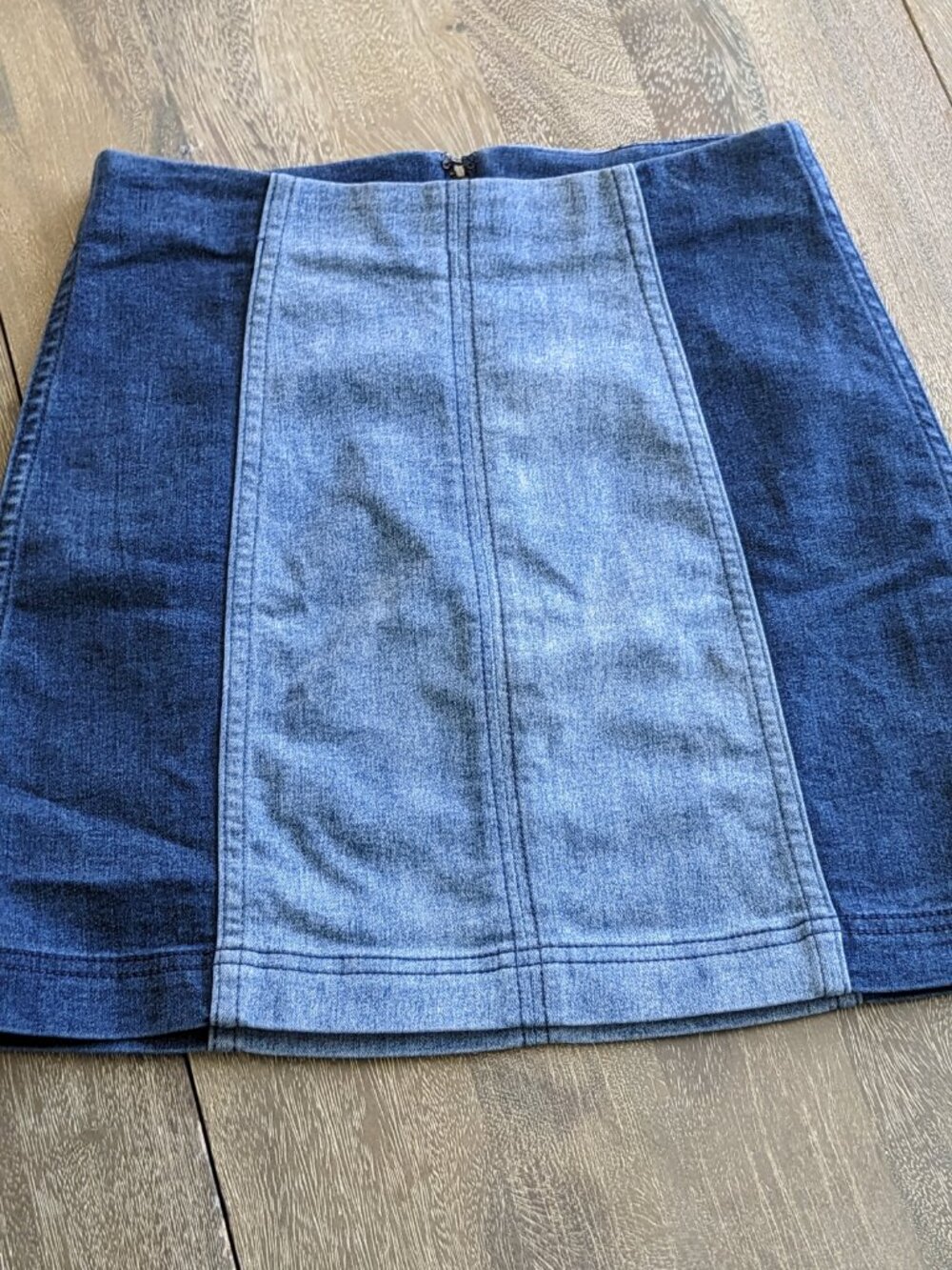 Free People, Two Tone Blue Jean 15" Mini Skirt, Size 2